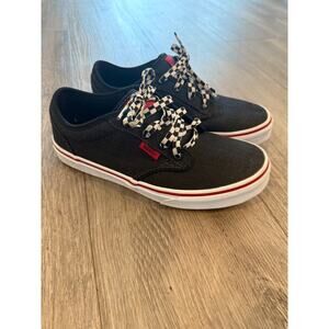 Vans low top youth skate shoes size 5